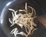 Foto langkah ke 3 dari resep Tumis Brokoli.