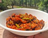 A picture of step 4 of Crispy Chicken in Hot Garlic Sauce.