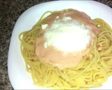 Foto del paso 3 de la receta: Spaguettis a la crema rosa