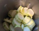 Foto del paso 1 de la receta: Crema calabacín MC