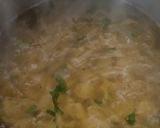 Foto del passaggio 2 della ricetta Orecchiette con cime di rapa e pangrattato abbrustolito