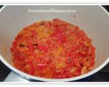 Foto del paso 4 de la receta: Pimientos del piquillo rellenos de merluza y langostinos