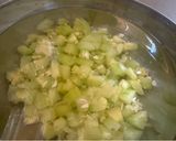 Une image de l'étape 2 de Salade froide de courgettes au fromage de chèvre et à la menthe.