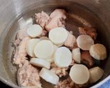 Hình bước làm 2 của món Bún đuôi heo nấm rơm