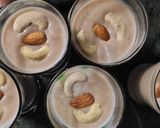 A picture of step 3 of Banana shake.