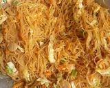 Foto langkah ke 6 dari resep Bihun Goreng Baso.