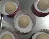 Foto langkah ke 6 dari resep Roti Isi Coklat Tanpa Telur | Roti Sobek in cup (di ulen tangan).
