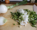 Foto del paso 1 de la receta: Cestillos con relleno de espinacas, cebolletas y queso Provolone