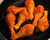 A picture of step 4 of Arroz Con Pollo.