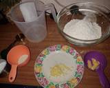 Pepperoncini,bell pepper,easy peel sausage in boboli pizza crust recipe step 1 photo