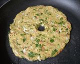 A picture of step 2 of થાલીપીઠ.(Thalipeeth Recipe in Gujarati).