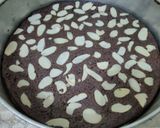 Foto langkah ke 5 dari resep Brownies Chewy Almond Oreo.
