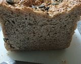 Foto del paso 13 de la receta: Pan integral con pipas de calabaza y sésamo en panificadora