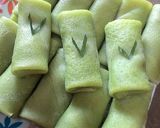 Foto langkah ke 3 dari resep Dadar gulung isi kelapa.