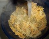 Foto del paso 5 de la receta Espirales vegetales con dátiles y surimi rallado