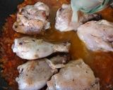 Foto del paso 4 de la receta Muslos de pollo con verduras y aceitunas
