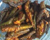 ભીંડા નું ક્રિસ્પી શાક (Crispy Bhindi Sabji Recipe In Gujarati) રેસીપી સ્ટેપ2ફોટો