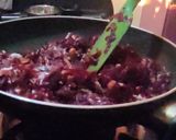 चविष्ट आणि पौष्टिक बीटरूट हलवा..(Beetroot Halwa Recipe In Marathi) रेसिपी स्टेप 6 फोटो 