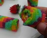 Foto langkah ke 5 dari resep Anyam rainbow rollcake.
