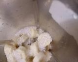 A picture of step 2 of Banana shake.