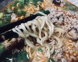รูปขั้นตอนการทำที่ 3 ของ มาม่าต้มยำหมูสับ