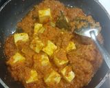 A picture of step 3 of Paneer masala.