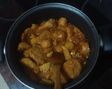 Foto del paso 1 de la receta: Sopa de ajo con albóndigas