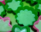 Foto langkah ke 5 dari resep Lapis Pandan Tepung Beras.
