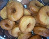 A picture of step 5 of Doghnut.