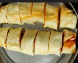A picture of step 2 of সুজির ভেজ রোল ‌.