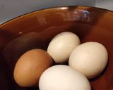 A picture of step 1 of Egg with Shrimps.