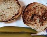A picture of step 6 of Jalapeno Cheddarwurst Burgers.