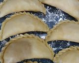 Foto langkah ke 4 dari resep Pastel Bihun Ekonomis.
