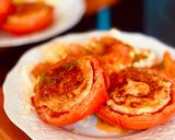 Hình bước làm 5 của món Cà Chua Nhồi Chả Tôm Quết Áp Chảo