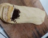 Foto langkah ke 6 dari resep Roti isi pisang coklat.