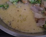 Foto del paso 5 de la receta: Coditos con salsa crema de pollo y brócoli