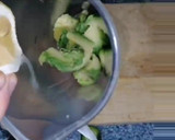 Foto del paso 5 de la receta: Pasta con gambas en salsa de aguacate y leche de coco