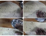 A picture of step 4 of Mathri.
