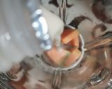 Foto langkah ke 2 dari resep Jus Melon Susu Kedelai.