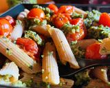 Foto del paso 5 de la receta: Pasta integral con pesto de anacardos y cherrys