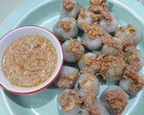 Foto langkah ke 4 dari resep Cilok Ebi Kuah Kacang.