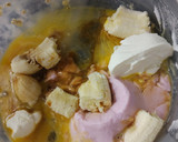 Foto del paso 4 de la receta: Bizcocho fit con frosting de frutos rojos light
