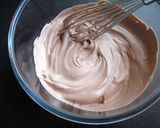 A picture of step 1 of Marie Biscuits Log Cake.