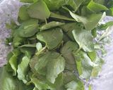 Foto del paso 1 de la receta: 🥗 Ensalada de berro, rúcula, 🥕 y 🍊 - by Lou
