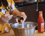 Foto langkah ke 2 dari resep Chicken Wings Ala Pizza Hut: Rahasianya di MARINASINYA!.