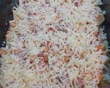 Csicseriborsós–virslis tepsis krumpli sajttal és tejszínnel🤗 recept fázis 4 fotója