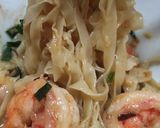 รูปขั้นตอนการทำที่ 7 ของ บะหมี่หน้ากุ้งผัดเนยกระเทียม
