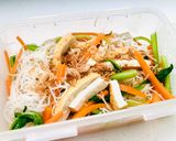 Hình bước làm 3 của món Bún xào siêu topping
