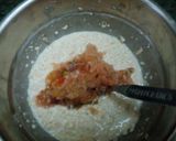 A picture of step 3 of Oats chilla.