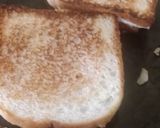 A picture of step 7 of My favourite dish Crunchy onina and tomato cheese toast.